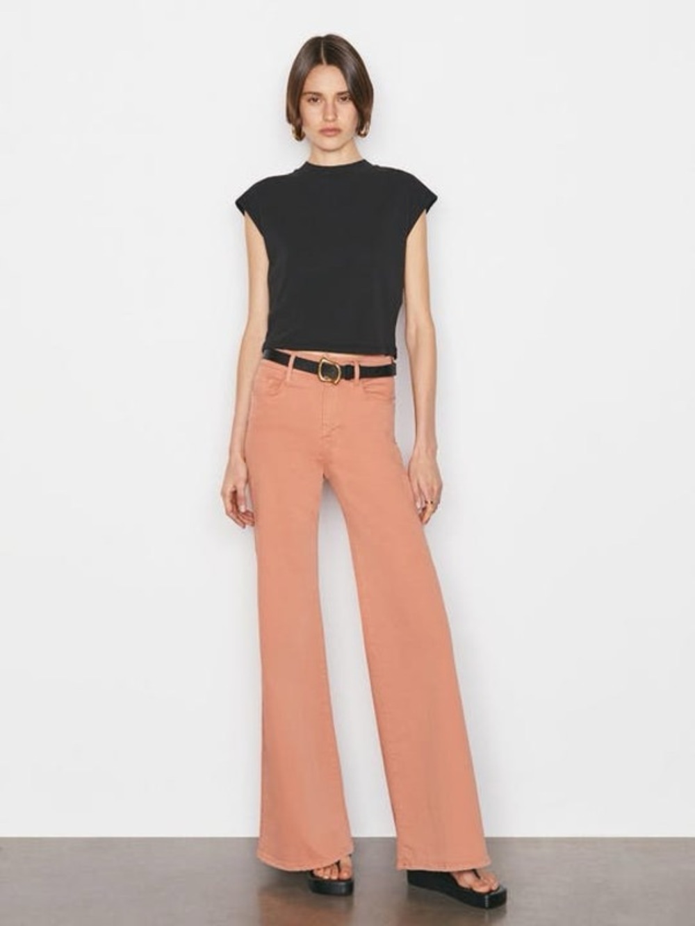 Frame Denim Wide-Leg Jeans in Dusty Coral